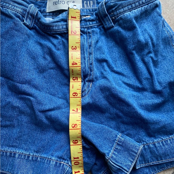 RETRO CUT MID RISE GAP SHORTS - Picture 8 of 8